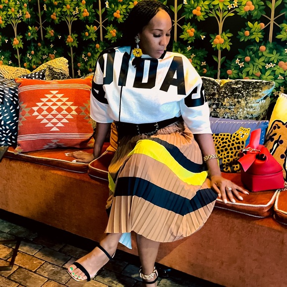 Meet your Posher, Ashley - Picture 2 of 10